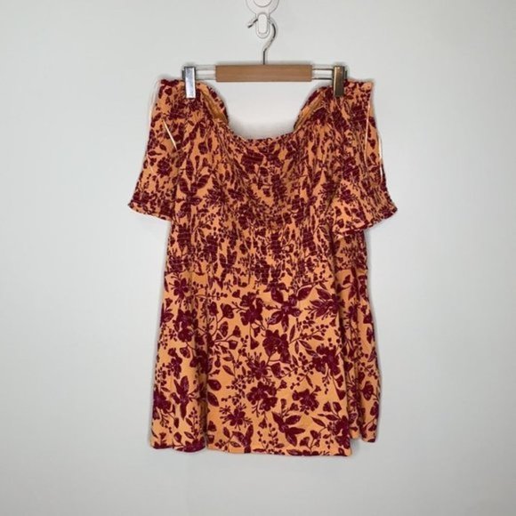 In Every Story...Women Off-Shoulder Top With Smocking Details Plus Size 2X - Picture 3 of 10